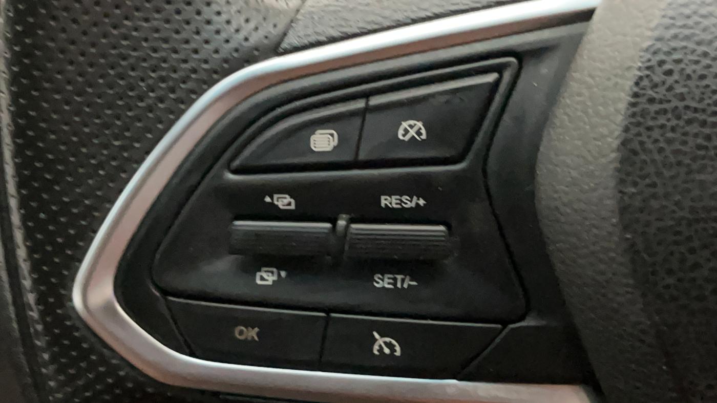 2022 MG HECTOR PLUS SHARP 1.5 PETROL TURBO CVT 6-STR, Petrol, Automatic, 42,456 km, Adaptive Cruise Control