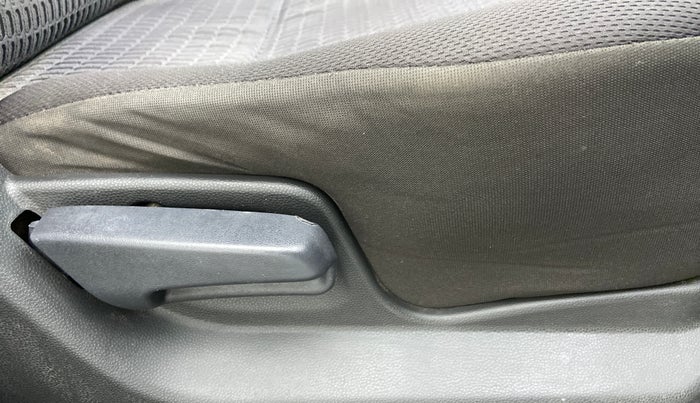 2013 Maruti Ritz VDI, Diesel, Manual, 58,094 km, Driver Side Adjustment Panel