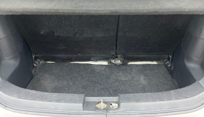 2013 Maruti Ritz VDI, Diesel, Manual, 58,094 km, Boot Inside