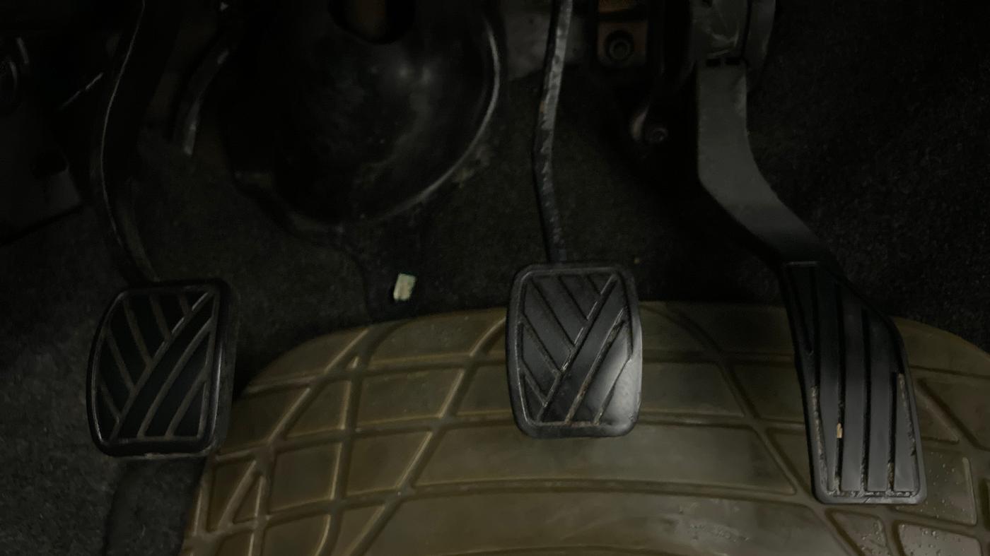 2013 Maruti Ritz VDI, Diesel, Manual, 58,094 km, Pedals
