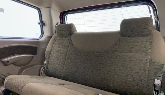 2014 Mahindra Xylo H8 ABS AIRBAG BS IV, Diesel, Manual, 82,595 km, Third Seat Row ( optional )