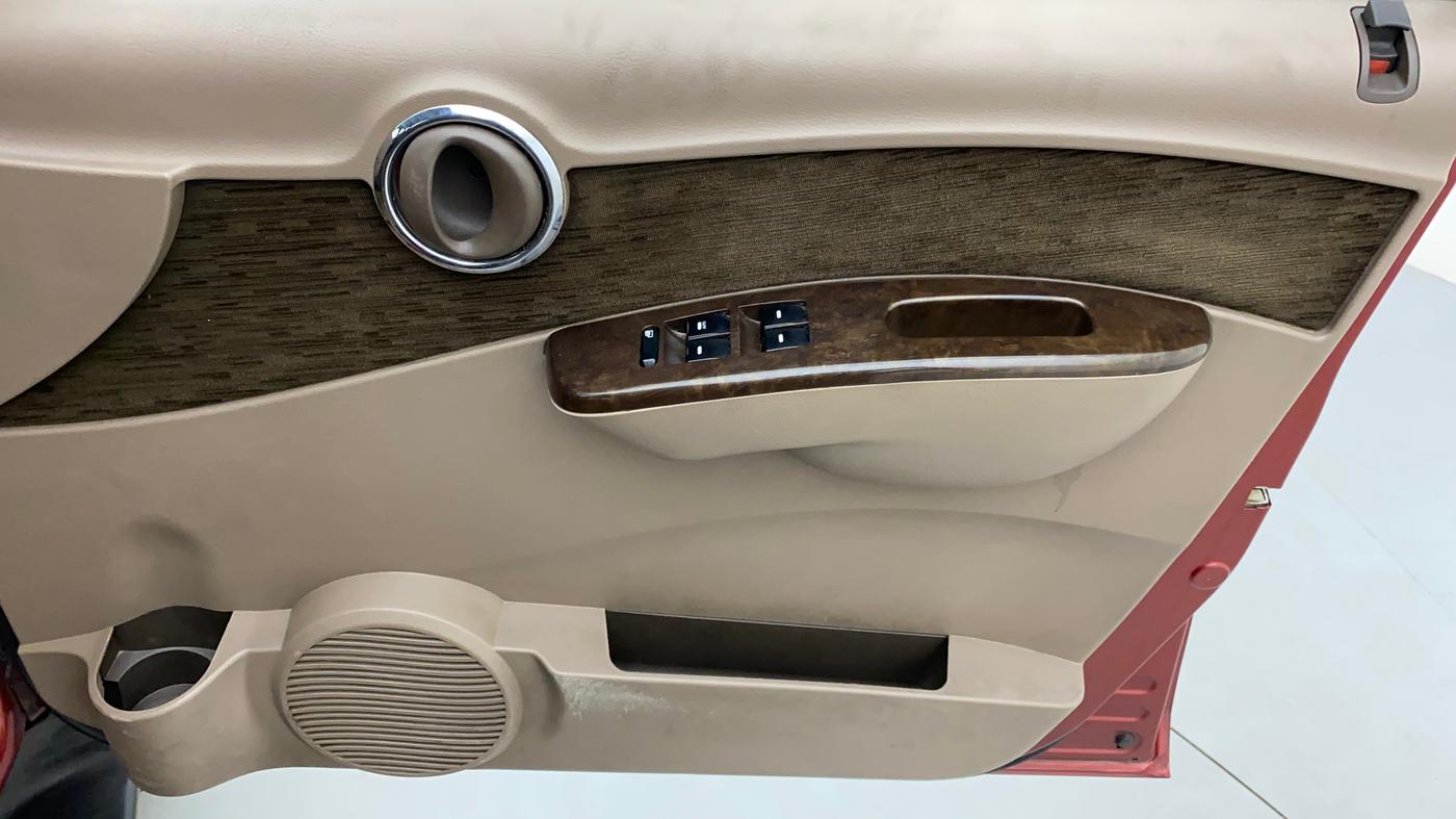 2014 Mahindra Xylo H8 ABS AIRBAG BS IV, Diesel, Manual, 82,595 km, Driver Side Door Panels Control