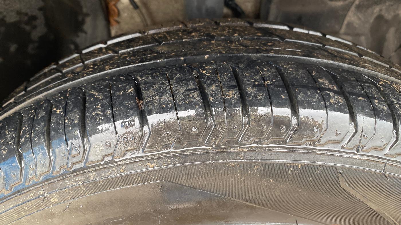 2024 Tata PUNCH ACCOMPLISHED MT CNG, CNG, Manual, 81,291 km, Right Front Tyre Tread