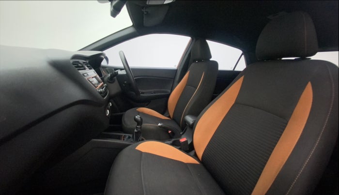 2016 Hyundai i20 Active 1.2 S, Petrol, Manual, 99,715 km, Right Side Front Door Cabin