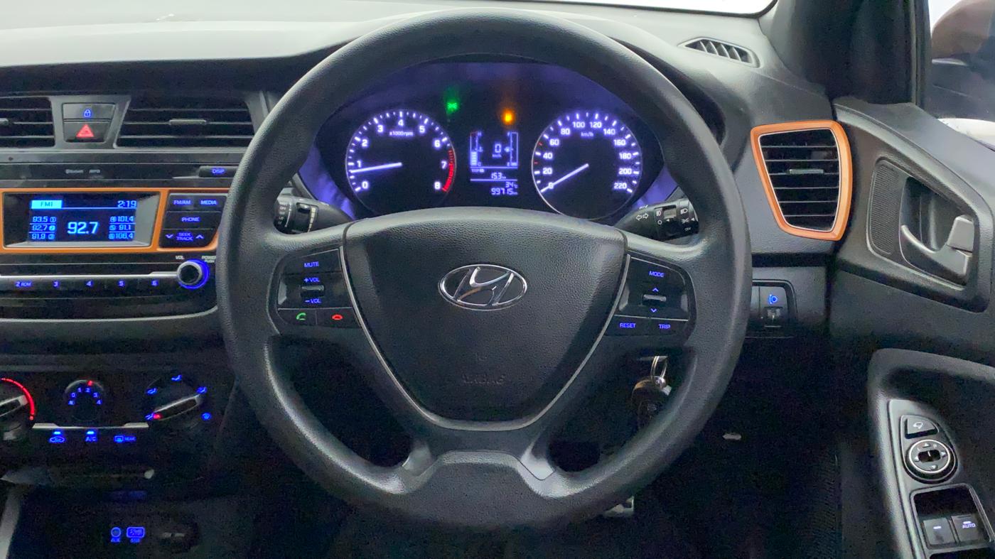 2016 Hyundai i20 Active 1.2 S, Petrol, Manual, 99,715 km, Steering Wheel Close Up