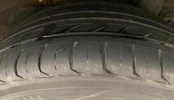 2016 Hyundai i20 Active 1.2 S, Petrol, Manual, 99,715 km, Left Rear Tyre Tread
