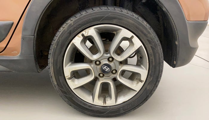 2016 Hyundai i20 Active 1.2 S, Petrol, Manual, 99,715 km, Left Rear Wheel