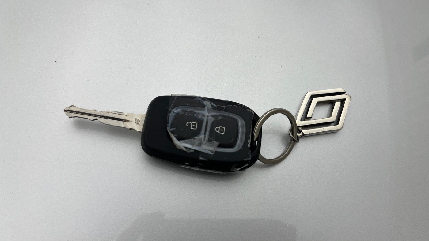 2019 Renault TRIBER RXL MT, Petrol, Manual, 70,354 km, Key Close Up
