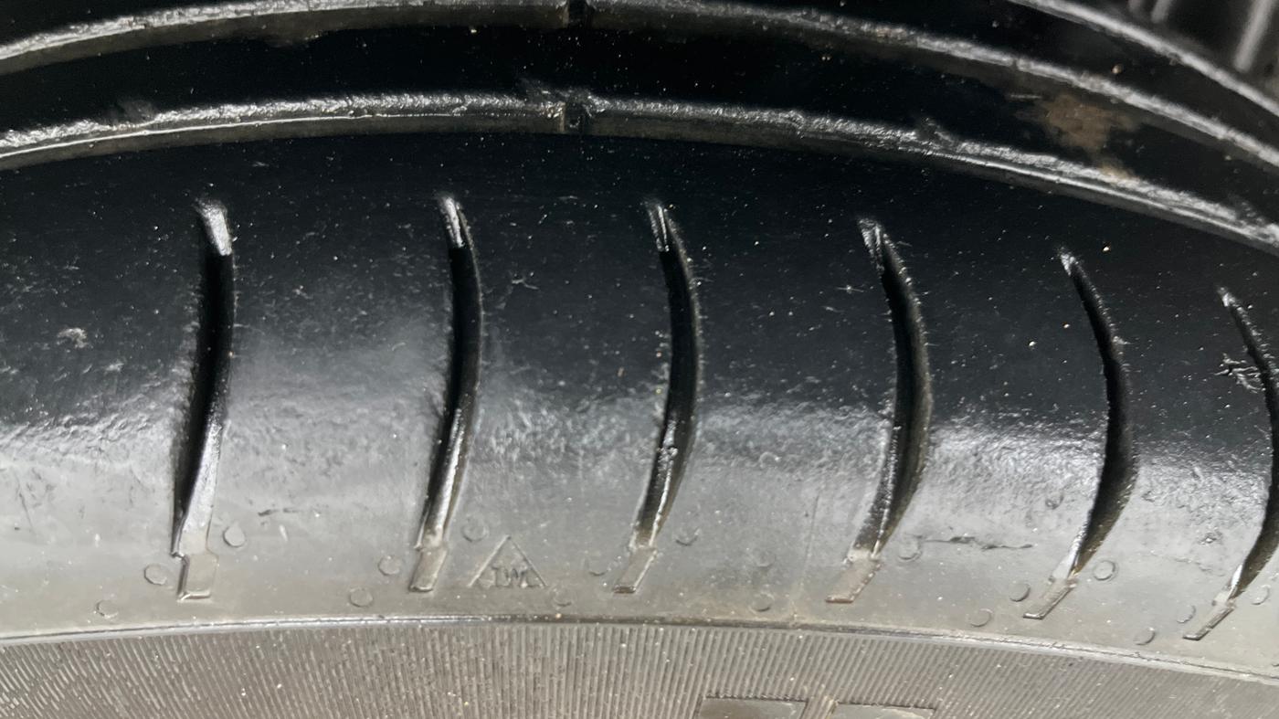 2019 Renault TRIBER RXL MT, Petrol, Manual, 70,354 km, Right Rear Tyre Tread