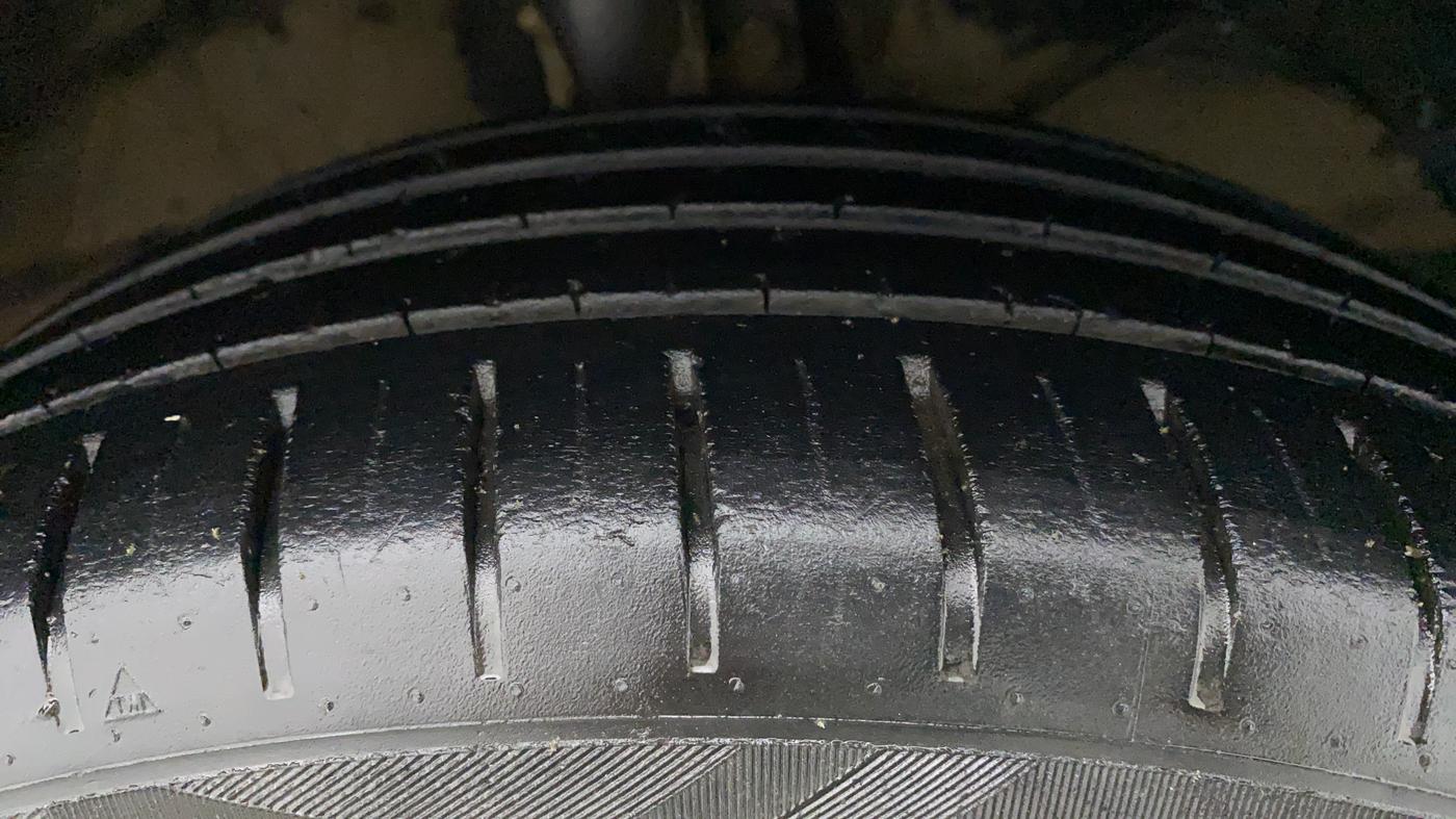2020 Maruti Baleno ZETA PETROL 1.2, Petrol, Manual, 83,281 km, Right Front Tyre Tread