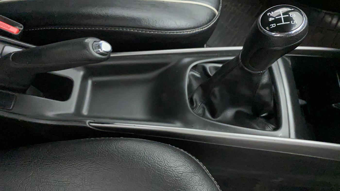 2020 Maruti Baleno ZETA PETROL 1.2, Petrol, Manual, 83,281 km, Gear Lever