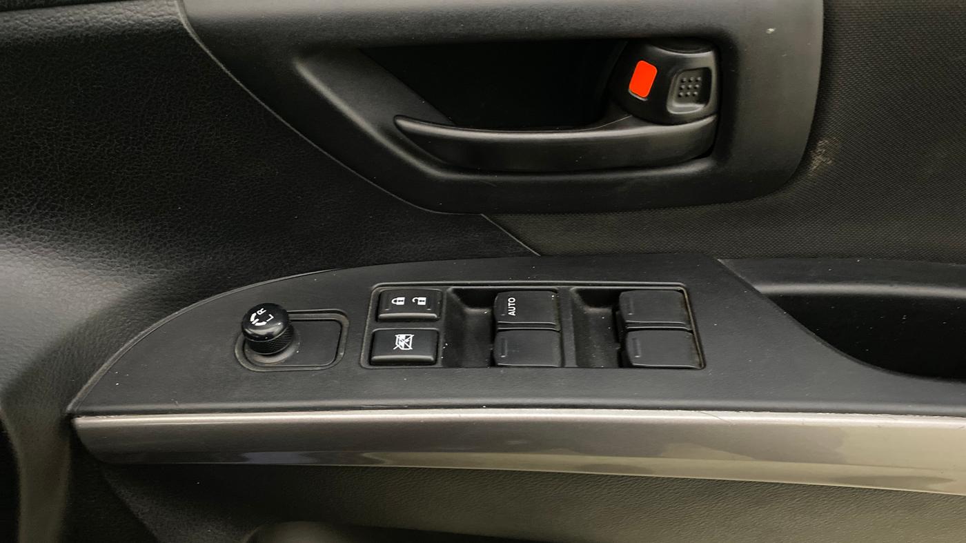 2021 Maruti S Cross SIGMA 1.5, Petrol, Manual, 54,868 km, Driver Side Door Panels Control