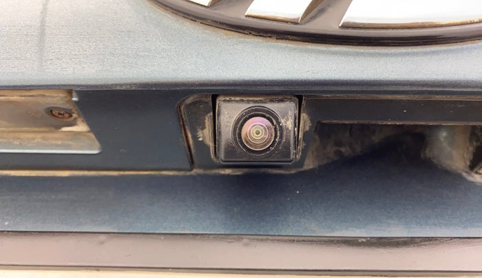 2019 Mahindra XUV300 W8 1.5 DIESEL, Diesel, Manual, 99,220 km, Parking Camera