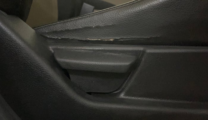 2014 Hyundai Eon ERA +, Petrol, Manual, 44,601 km, Driver Side Adjustment Panel