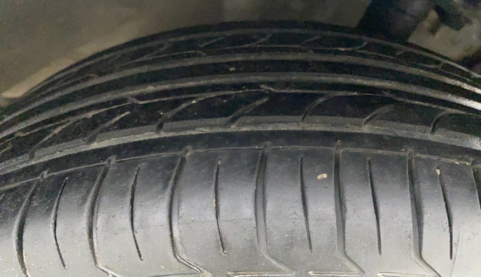 2015 Nissan Micra XL CVT, Petrol, Automatic, 52,233 km, Right Front Tyre Tread