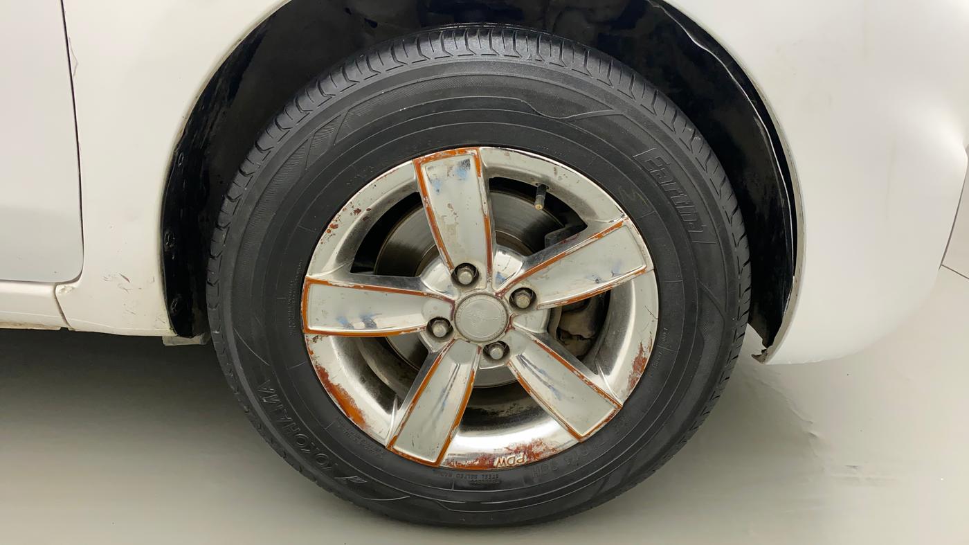 2015 Nissan Micra XL CVT, Petrol, Automatic, 52,233 km, Right Front Wheel