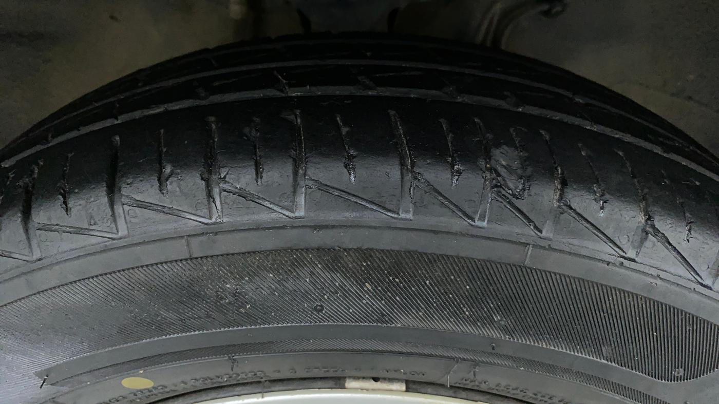 2020 Maruti Alto LXI, Petrol, Manual, 33,311 km, Right Front Tyre Tread