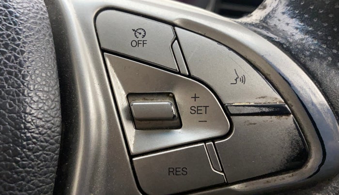 2019 Mahindra XUV300 W8 (O) 1.5 DIESEL, Diesel, Manual, 67,587 km, Adaptive Cruise Control