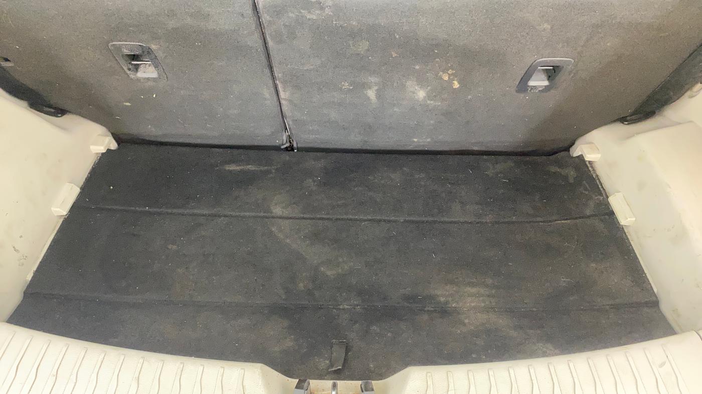 2019 Mahindra XUV300 W8 (O) 1.5 DIESEL, Diesel, Manual, 67,726 km, Boot Inside