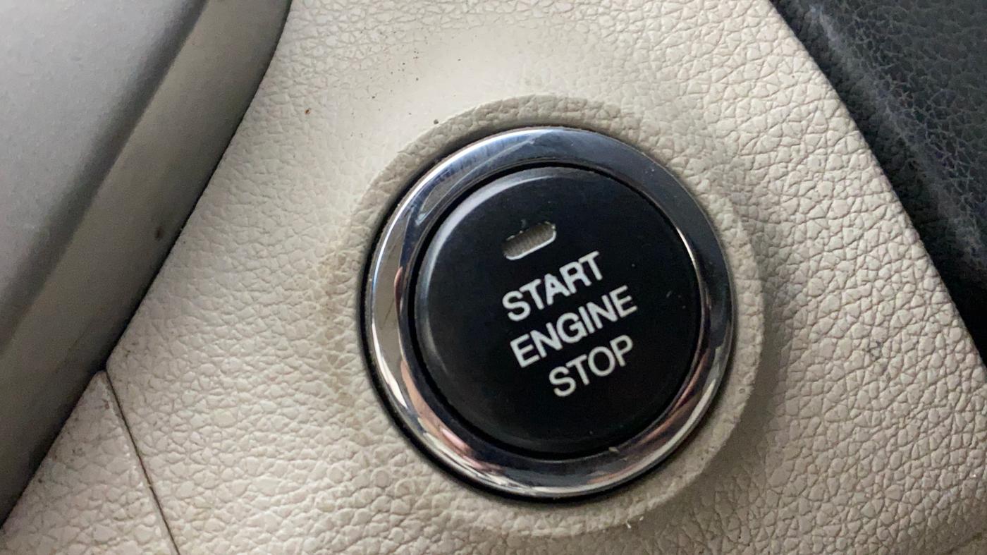 2019 Mahindra XUV300 W8 (O) 1.5 DIESEL, Diesel, Manual, 67,726 km, Keyless Start/ Stop Button
