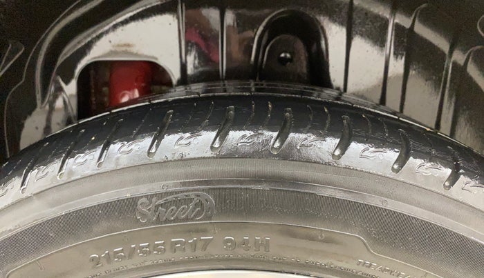 2019 Mahindra XUV300 W8 (O) 1.5 DIESEL, Diesel, Manual, 67,587 km, Left Rear Tyre Tread