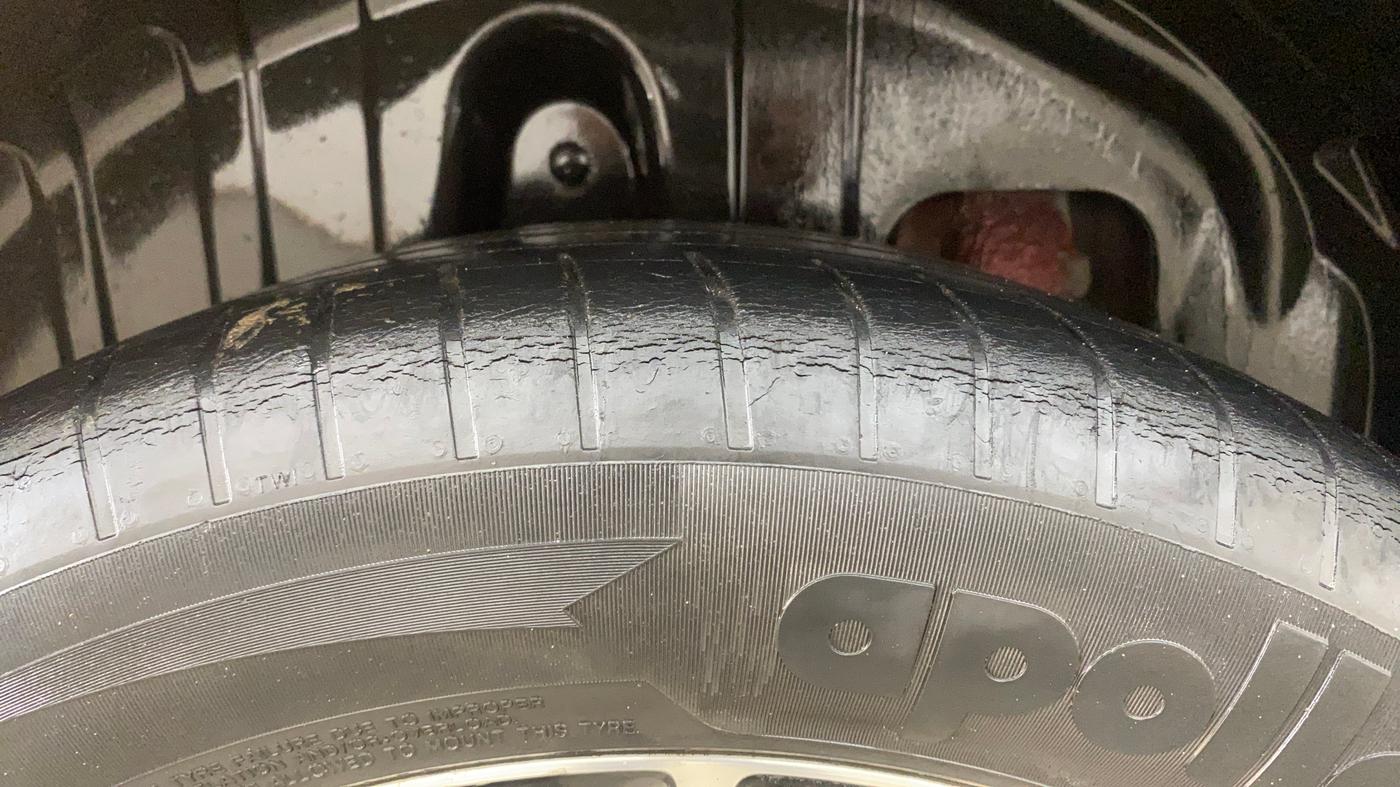 2019 Mahindra XUV300 W8 (O) 1.5 DIESEL, Diesel, Manual, 67,726 km, Right Rear Tyre Tread