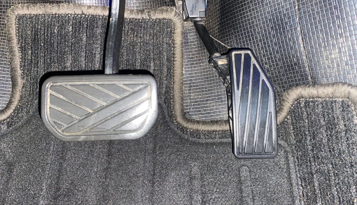 2021 Maruti XL6 ZETA AT, Petrol, Automatic, 36,494 km, Pedals