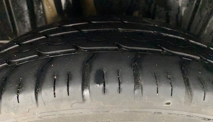 2021 Maruti XL6 ZETA AT, Petrol, Automatic, 36,494 km, Right Rear Tyre Tread