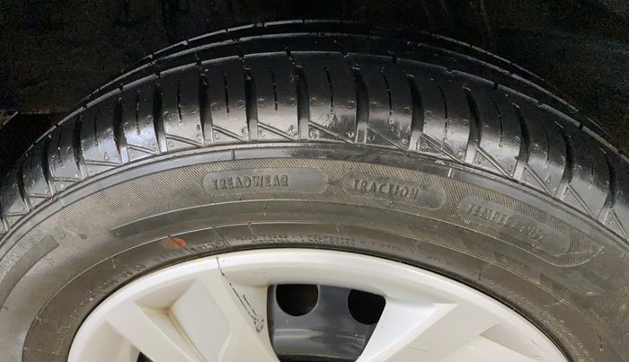 2020 Renault Kwid RXL, Petrol, Manual, 60,120 km, Right Rear Tyre Tread