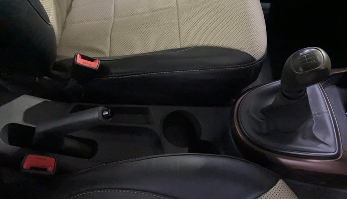 2022 Hyundai AURA S 1.2 CNG, CNG, Manual, 62,265 km, Gear Lever