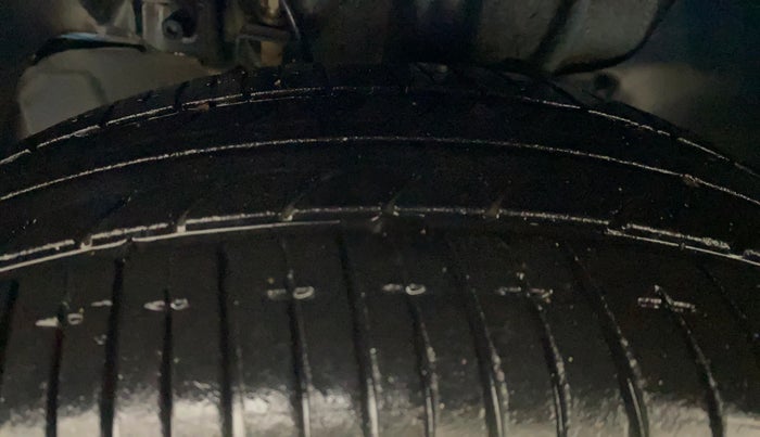 2019 Tata Tiago XZ PLUS PETROL, Petrol, Manual, 25,339 km, Left Front Tyre Tread