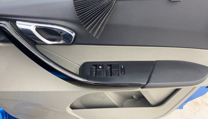 2019 Tata Tiago XZ PLUS PETROL, Petrol, Manual, 25,339 km, Driver Side Door Panels Control