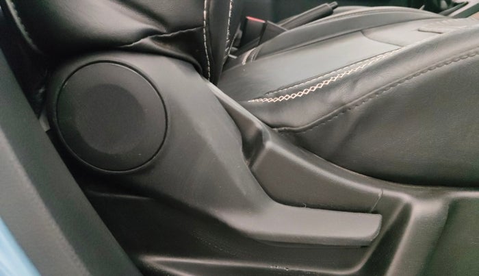 2021 Maruti New Wagon-R LXI CNG (O) 1.0, CNG, Manual, 43,307 km, Driver Side Adjustment Panel