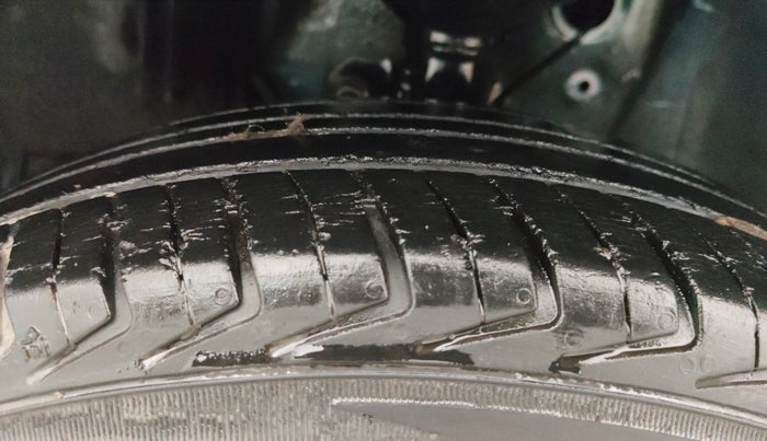 2021 Maruti New Wagon-R LXI CNG (O) 1.0, CNG, Manual, 43,307 km, Left Front Tyre Tread