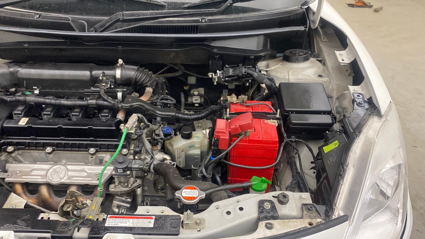 2023 Maruti Swift VXI AMT, Petrol, Automatic, 40,865 km, Engine View - Left