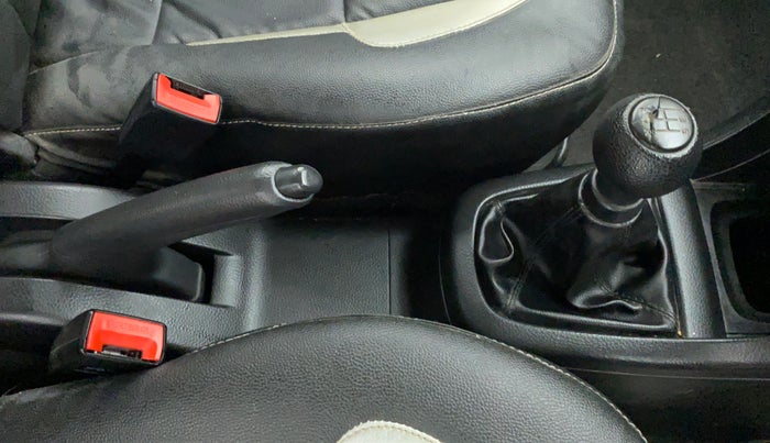 2016 Maruti Swift LXI OPT, Petrol, Manual, 29,093 km, Gear Lever