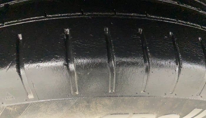 2019 Maruti Swift ZXI AMT, Petrol, Automatic, 55,607 km, Right Rear Tyre Tread