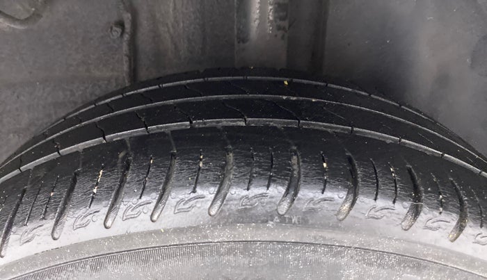 2020 Tata ALTROZ XZ PETROL, Petrol, Manual, 41,505 km, Left Rear Tyre Tread