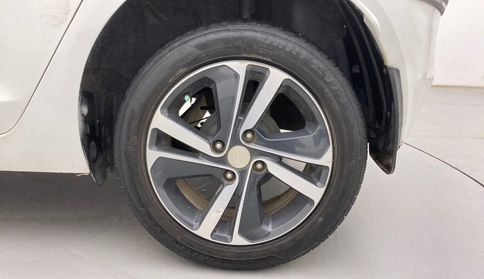 2020 Tata ALTROZ XZ PETROL, Petrol, Manual, 41,505 km, Left Rear Wheel
