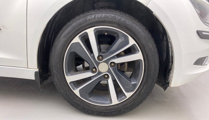 2020 Tata ALTROZ XZ PETROL, Petrol, Manual, 41,505 km, Right Front Wheel