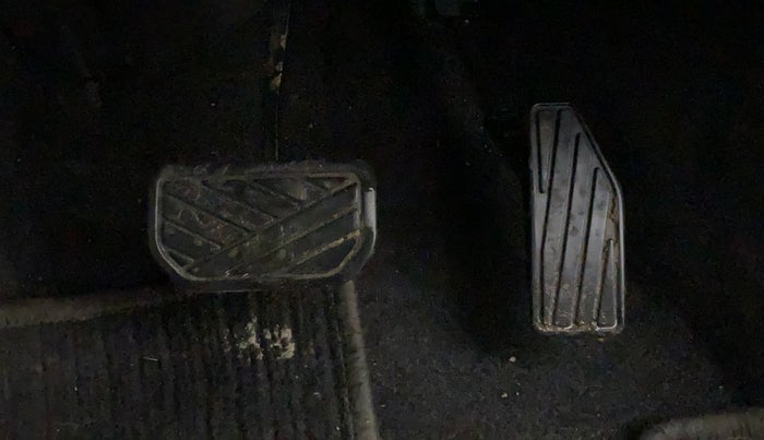 2019 Maruti XL6 ALPHA AT, Petrol, Automatic, 62,248 km, Pedals