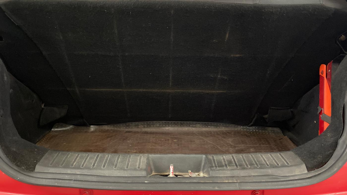 2019 Mahindra KUV 100 NXT K2 P 6 STR, Petrol, Manual, 70,016 km, Boot Inside