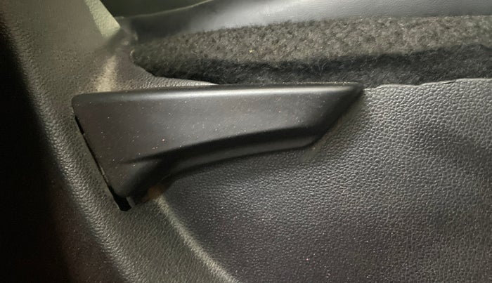 2019 Mahindra KUV 100 NXT K2 P 6 STR, Petrol, Manual, 70,016 km, Driver Side Adjustment Panel