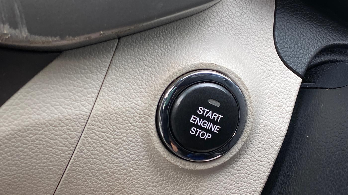 2019 Mahindra XUV300 W8 1.5 DIESEL AMT, Diesel, Automatic, 47,935 km, Keyless Start/ Stop Button