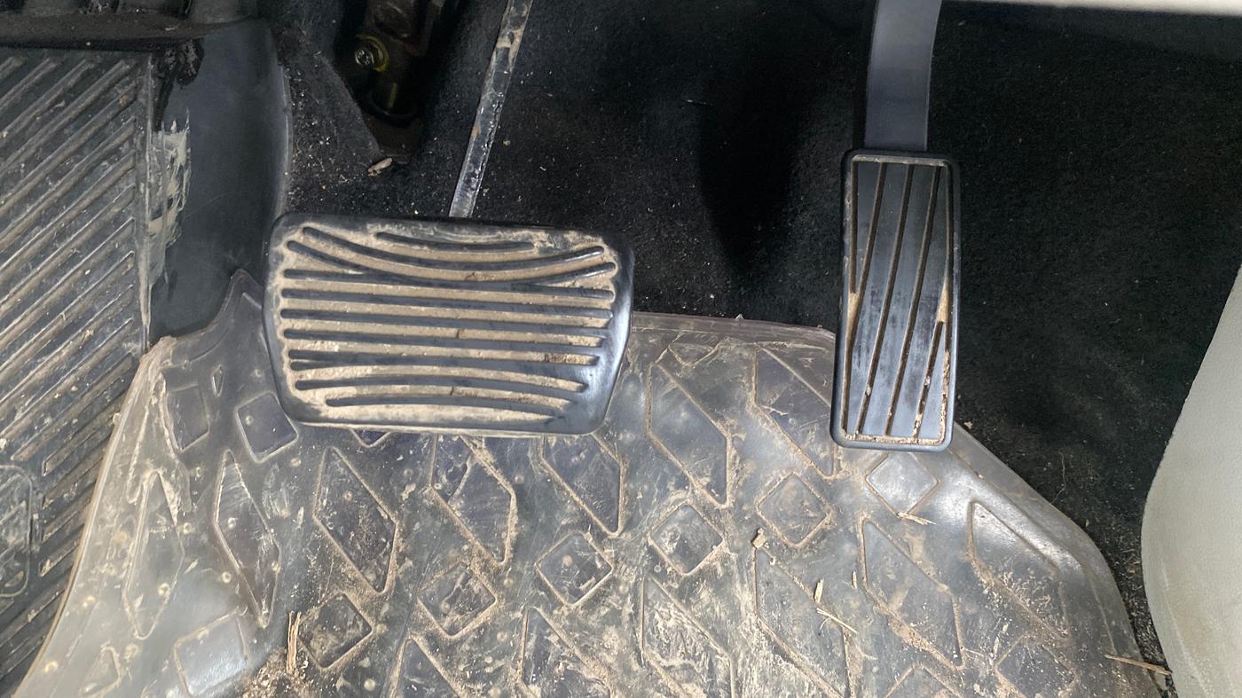 2019 Mahindra XUV300 W8 1.5 DIESEL AMT, Diesel, Automatic, 47,935 km, Pedals