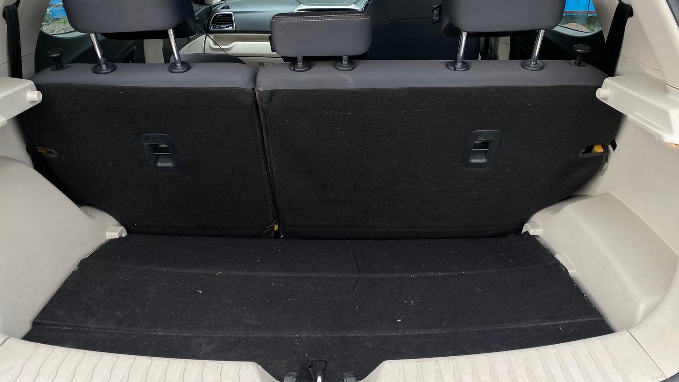 2019 Mahindra XUV300 W8 1.5 DIESEL AMT, Diesel, Automatic, 47,935 km, Boot Inside