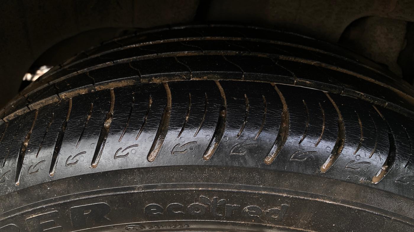2019 Mahindra XUV300 W8 1.5 DIESEL AMT, Diesel, Automatic, 47,935 km, Right Rear Tyre Tread