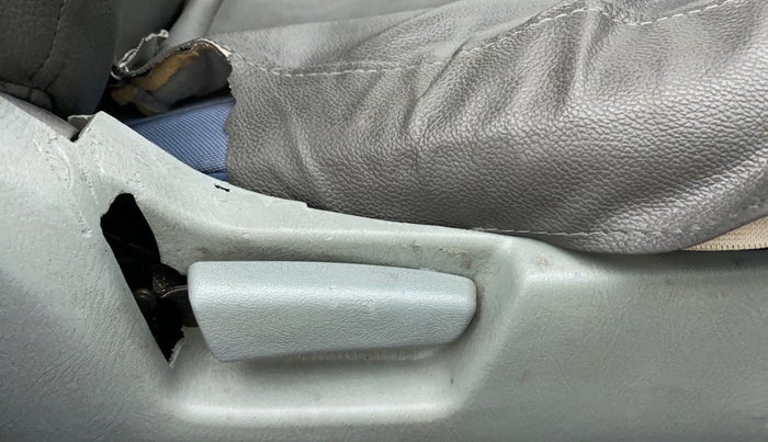 2013 Maruti Alto K10 LXI, Petrol, Manual, 9,683 km, Driver Side Adjustment Panel