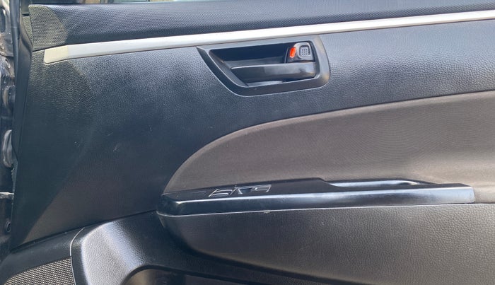 2016 Maruti Swift LXI (O), Petrol, Manual, 59,711 km, Driver Side Door Panels Control