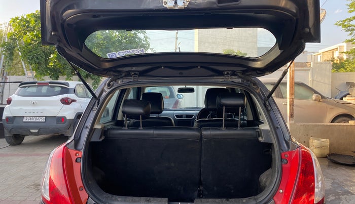 2016 Maruti Swift LXI (O), Petrol, Manual, 59,711 km, Boot Inside
